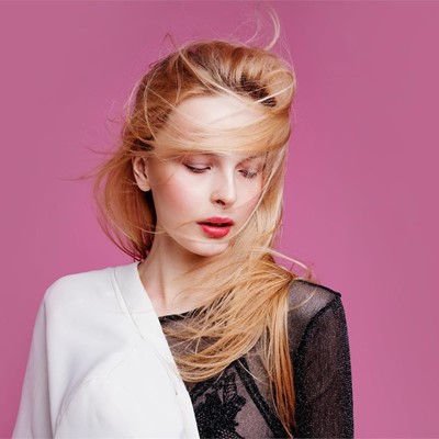¿Cuáles son las mechas de moda para el verano 2021?