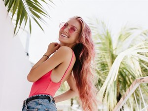 ¿El pelo teñido necesita cuidados extra en verano?