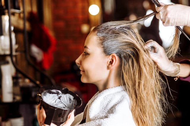 Tu baño de color en el pelo en Vigo